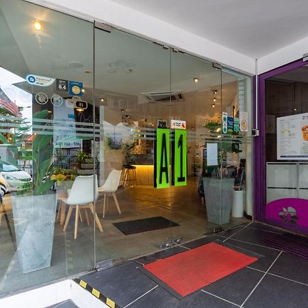Apple Hotel Times Square George Town Exterior photo