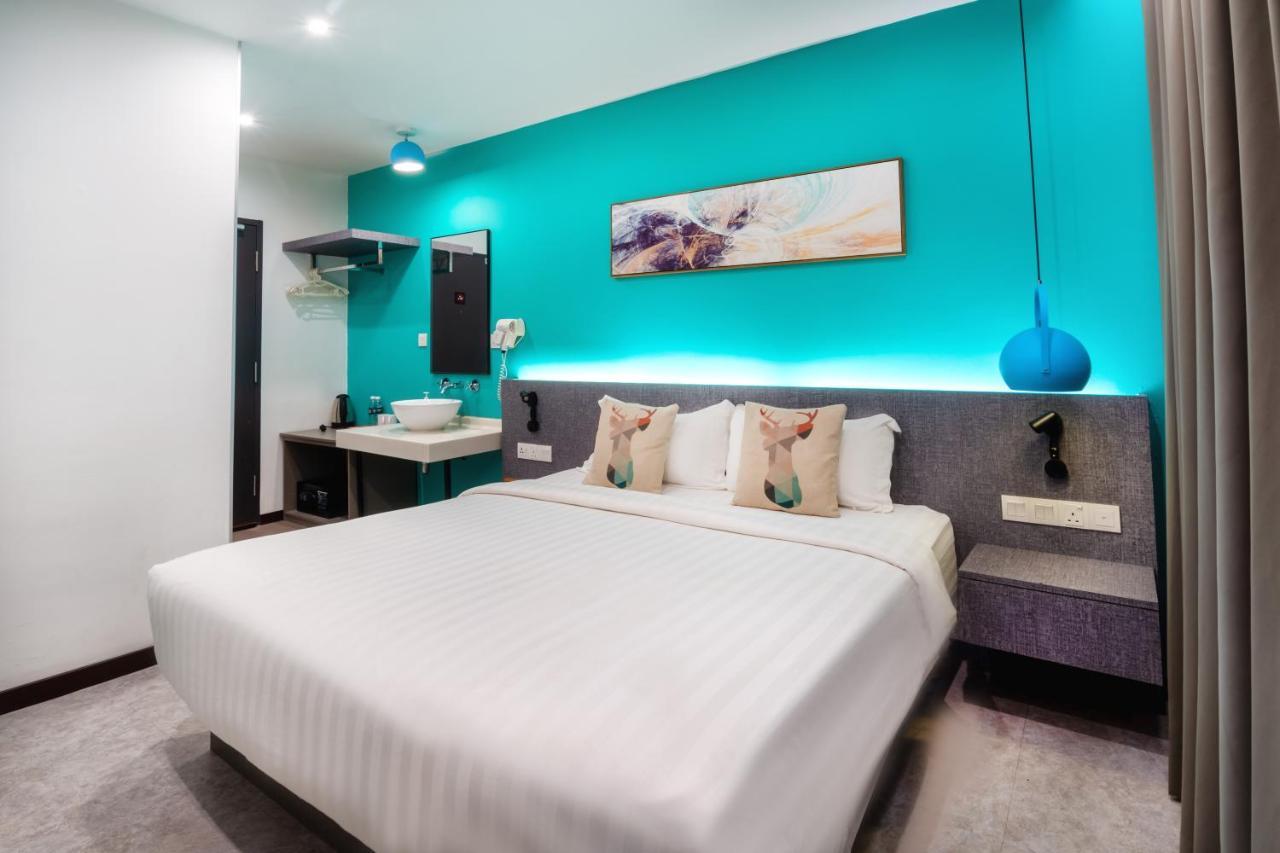 Apple Hotel Times Square George Town Exterior photo